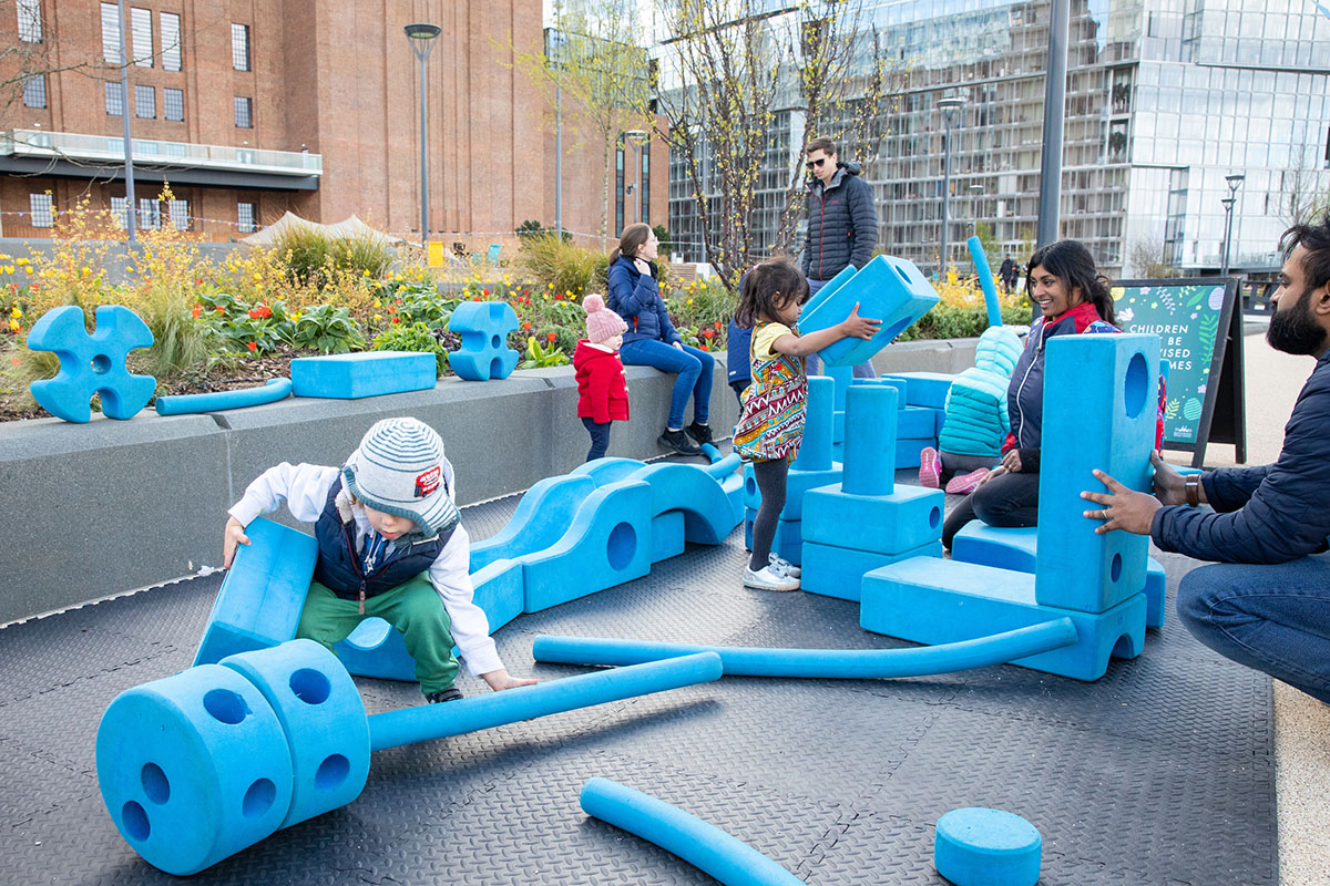 A COLOURFUL SPRING FESTIVAL FILLED WITH EASTER ACTIVITIES AWAITS AT BATTERSEA POWER STATION 